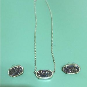 Kendra Scott necklace and earrings